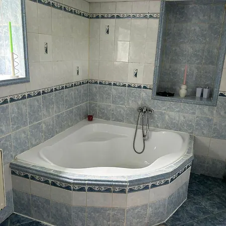 Mezi Stromy Appartement *